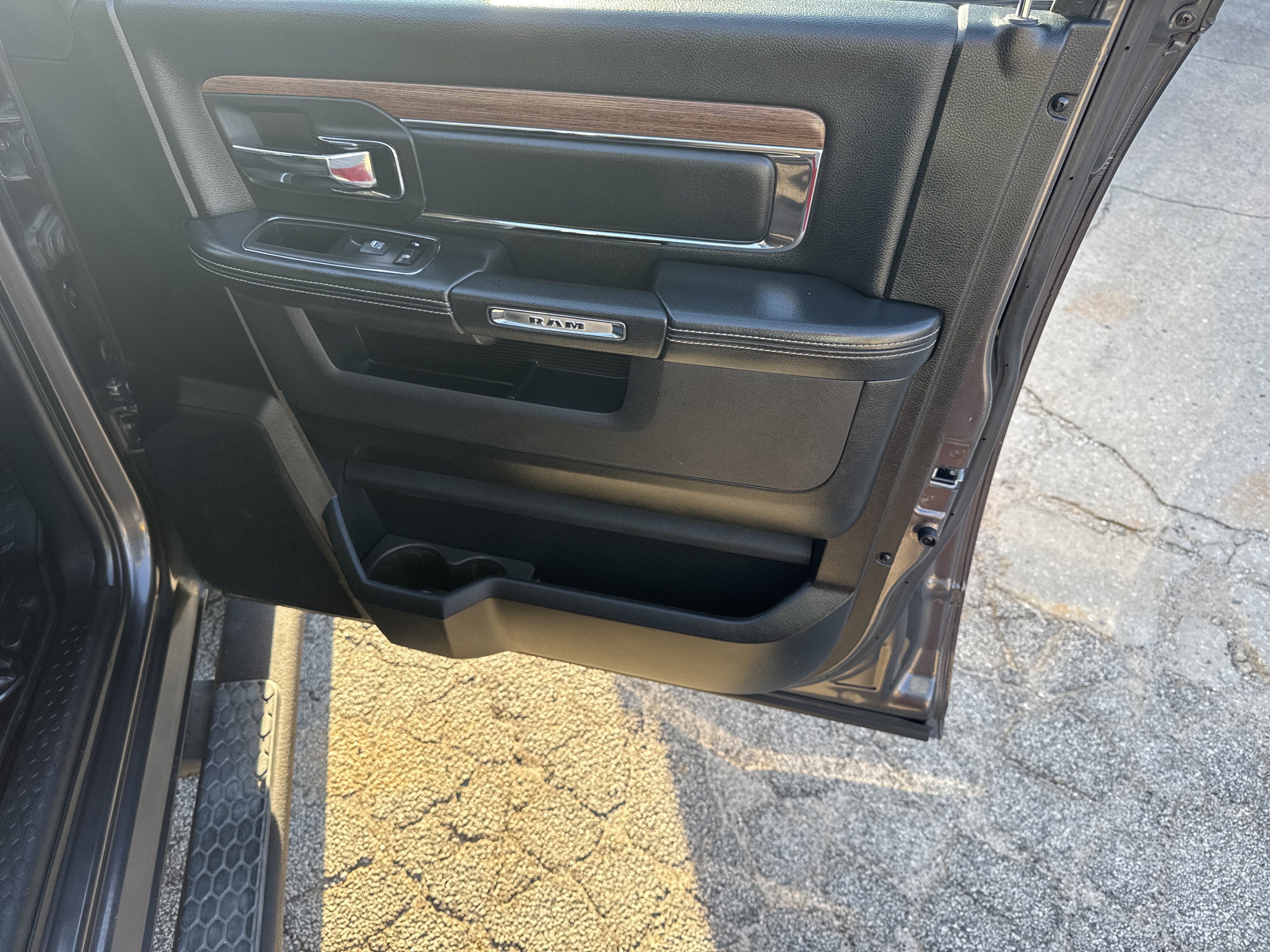 2017 RAM 1500 Laramie