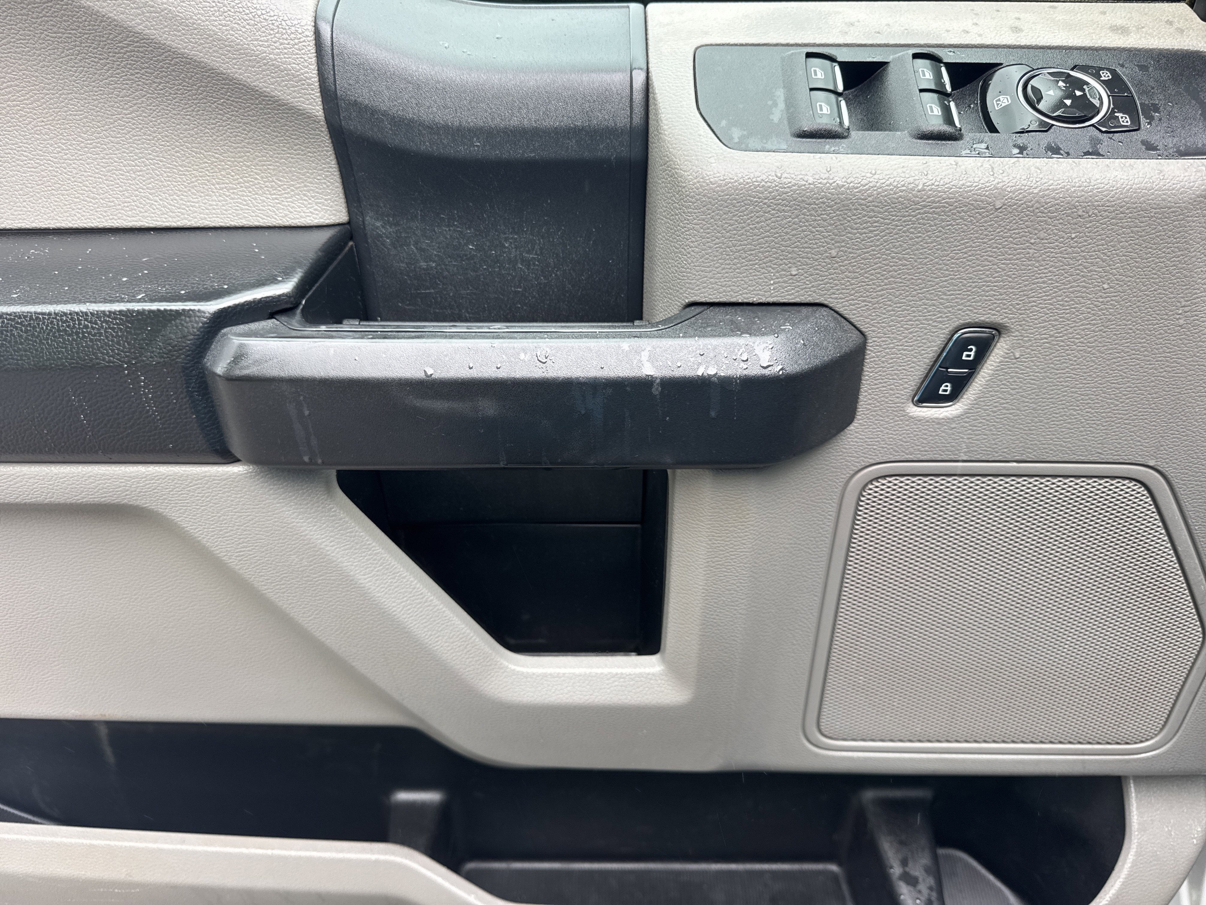 2017 Ford Super Duty F-350 SRW XL