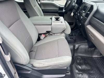 2017 Ford Super Duty F-350 SRW XL