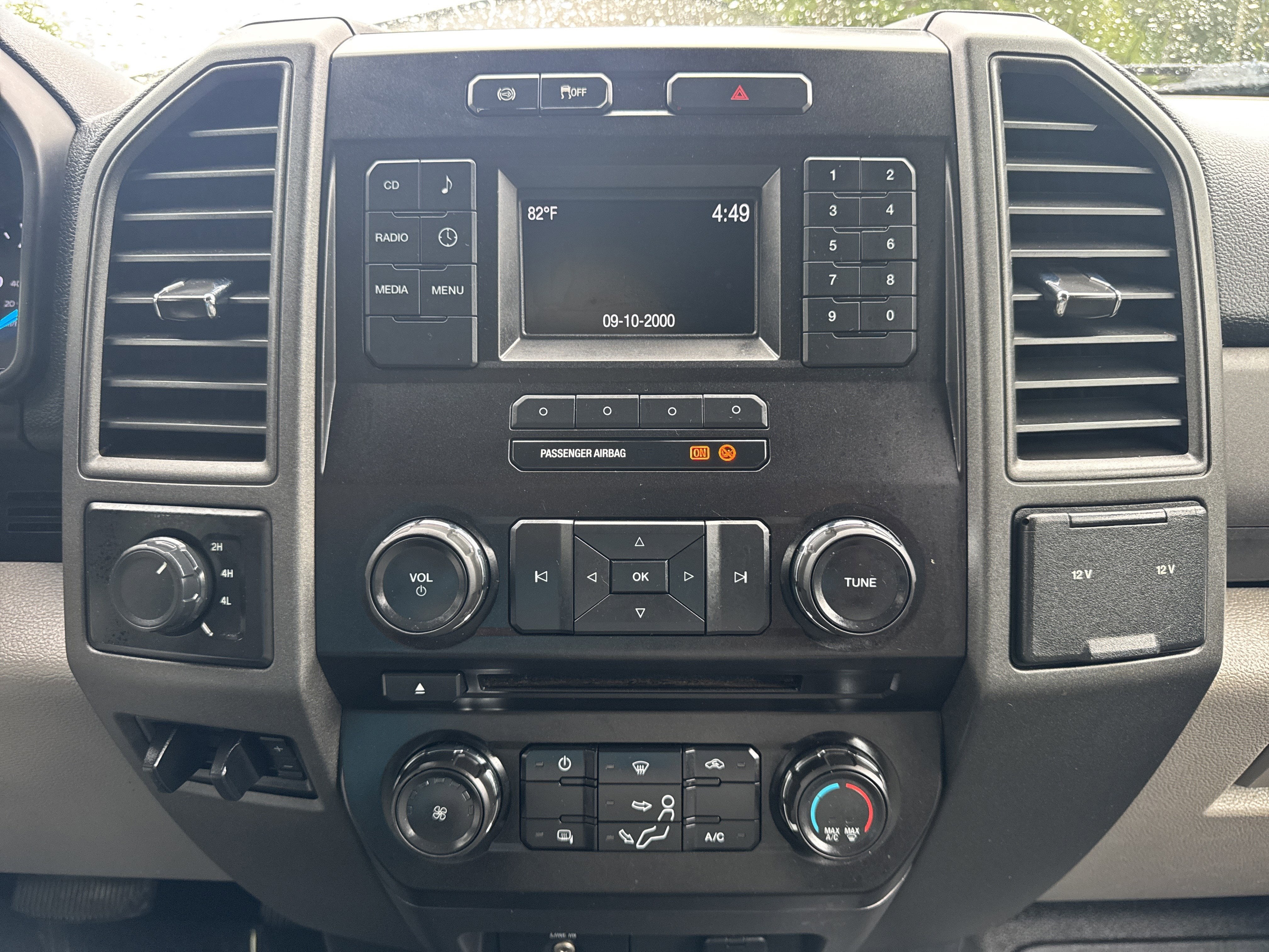2017 Ford Super Duty F-350 SRW XL