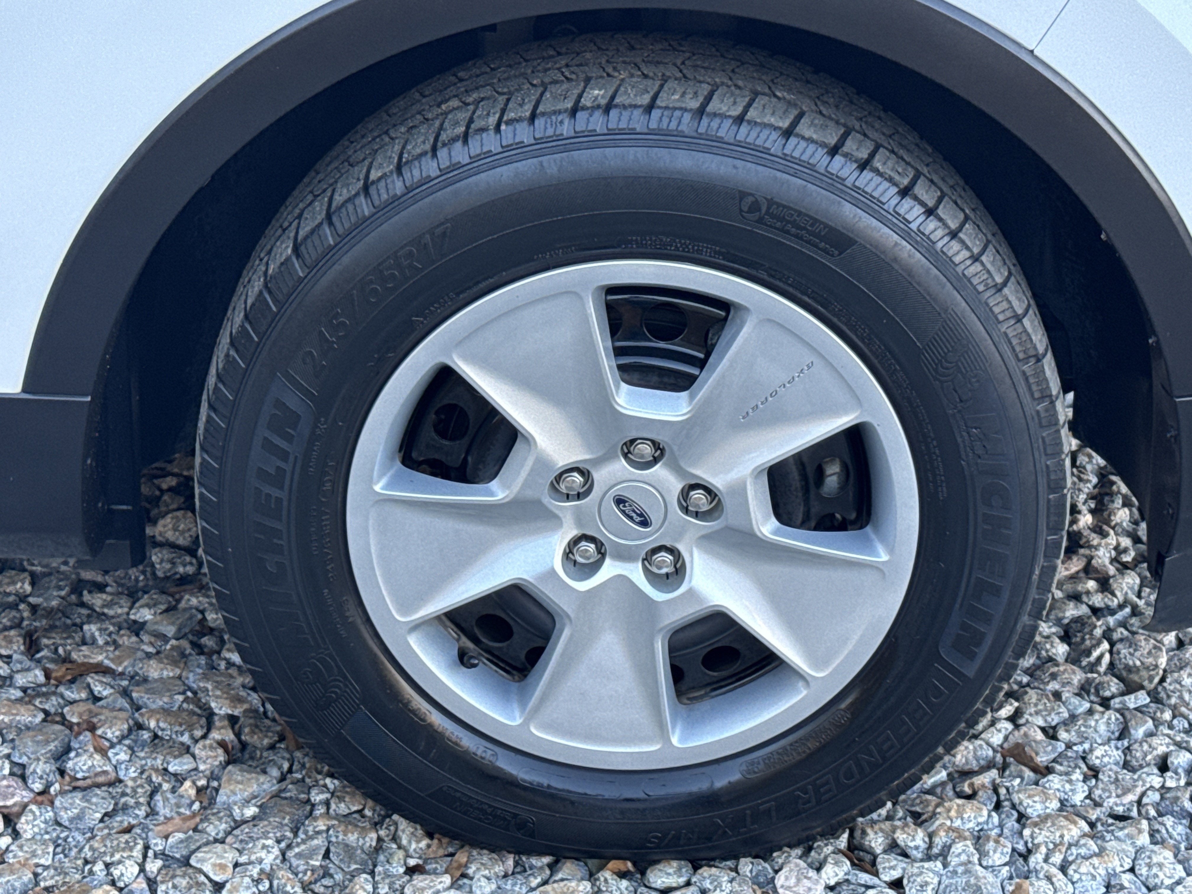 2013 Ford Explorer Base