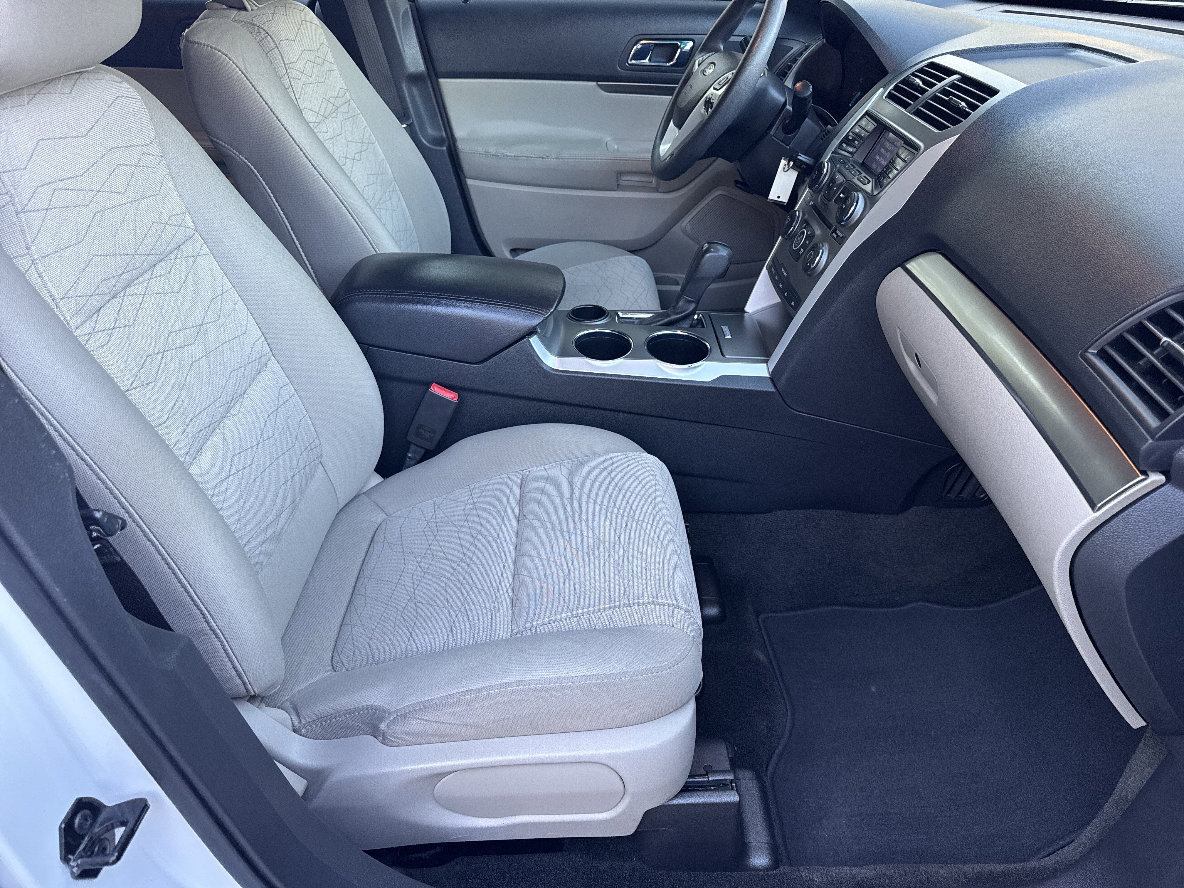 2013 Ford Explorer Base