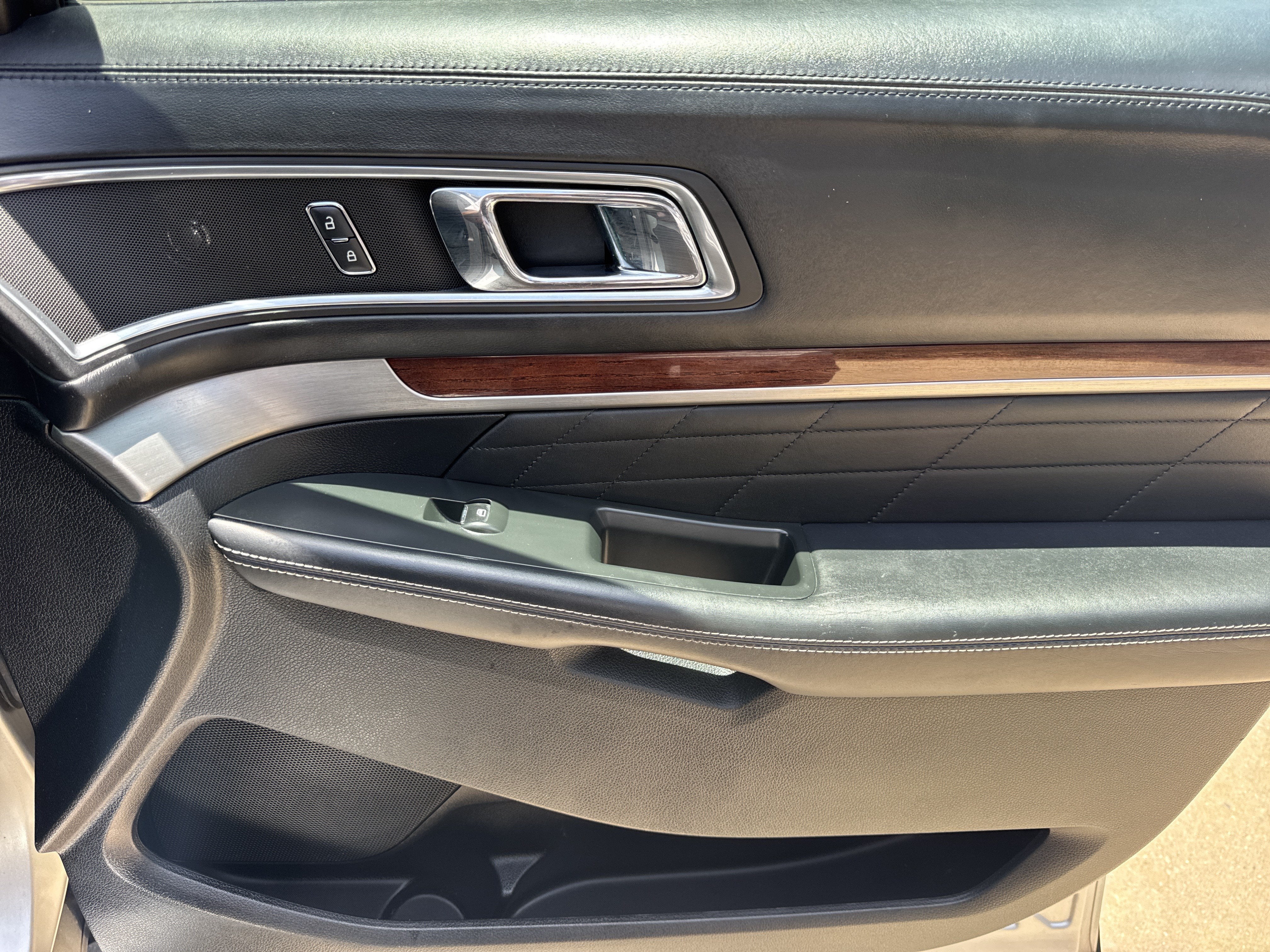2017 Ford Explorer Platinum
