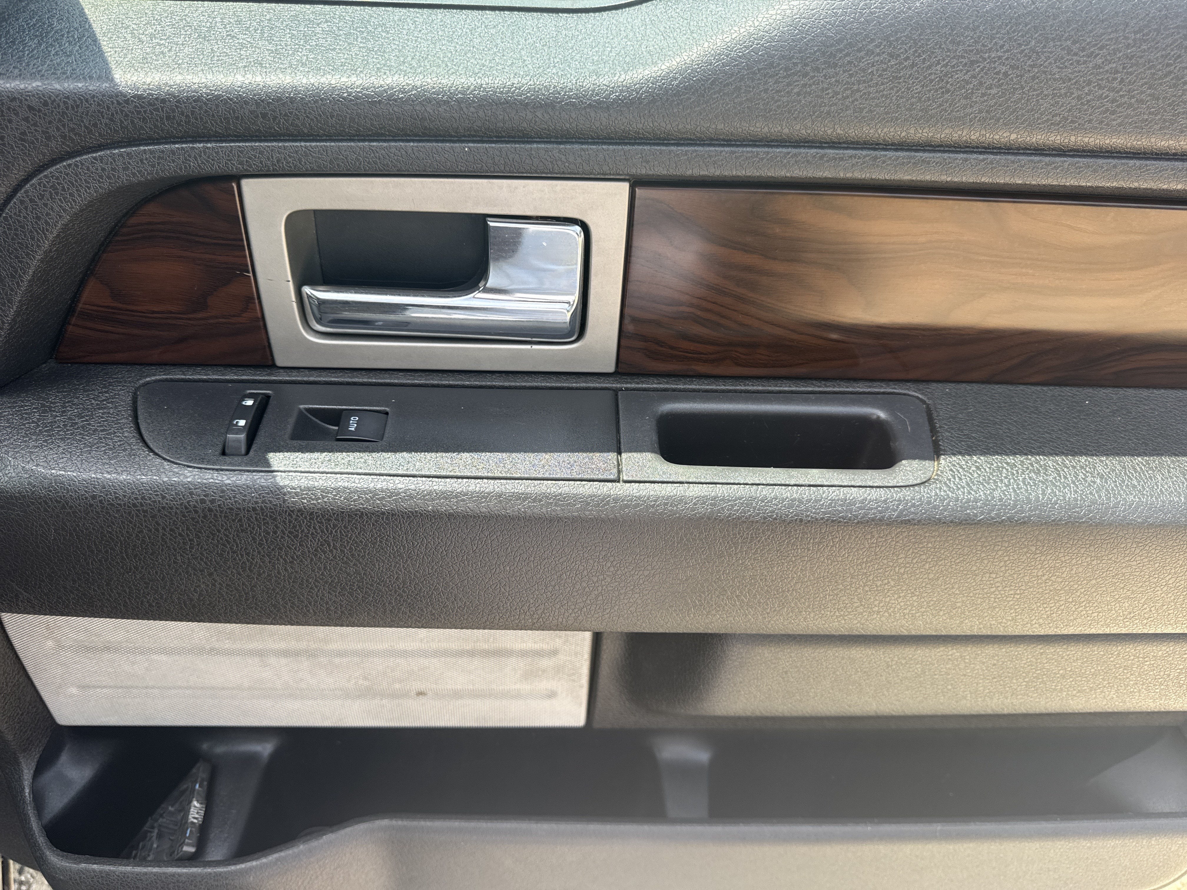 2012 Ford F-150 Lariat