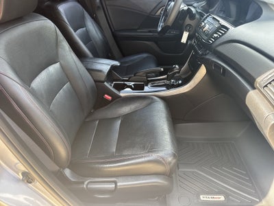 2017 Honda Accord Sedan Sport SE