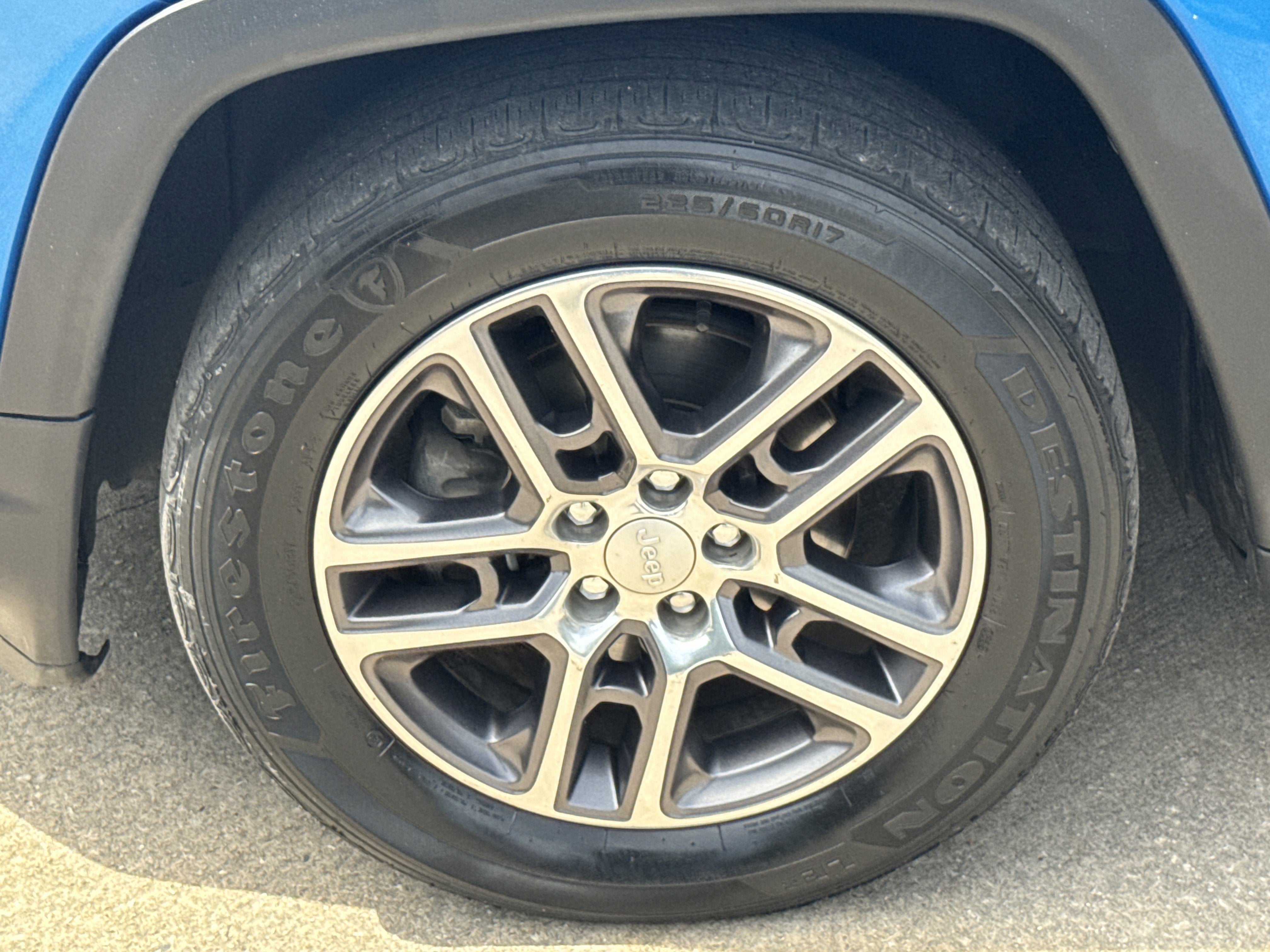 2019 Jeep Compass Latitude w/Sun/Wheel Pkg