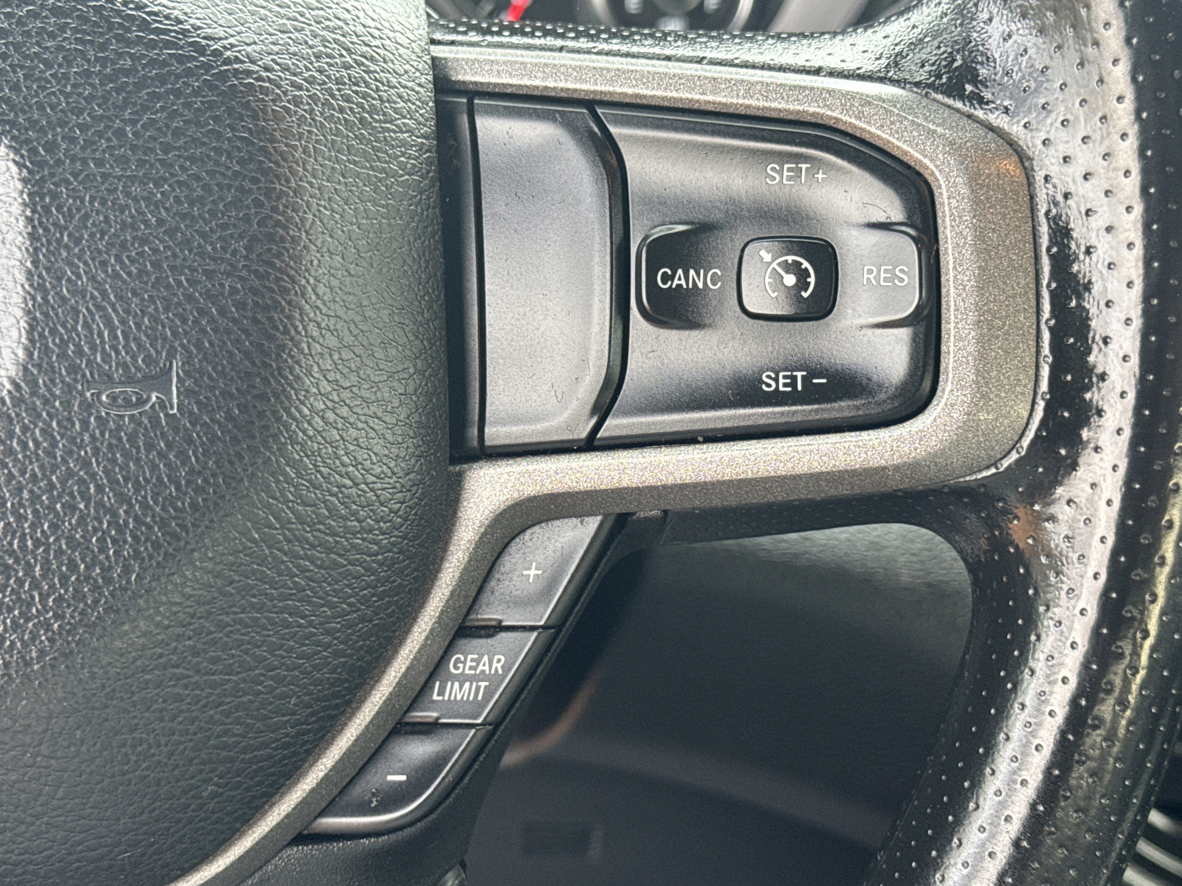 2023 RAM 5500 Chassis Cab Flatbed SLT