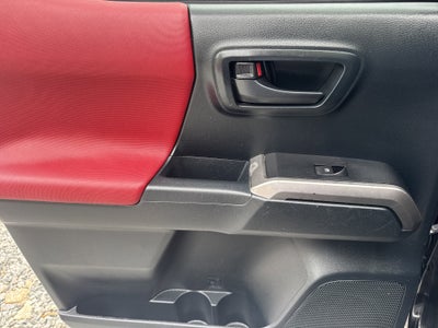 2016 Toyota Tacoma SR5
