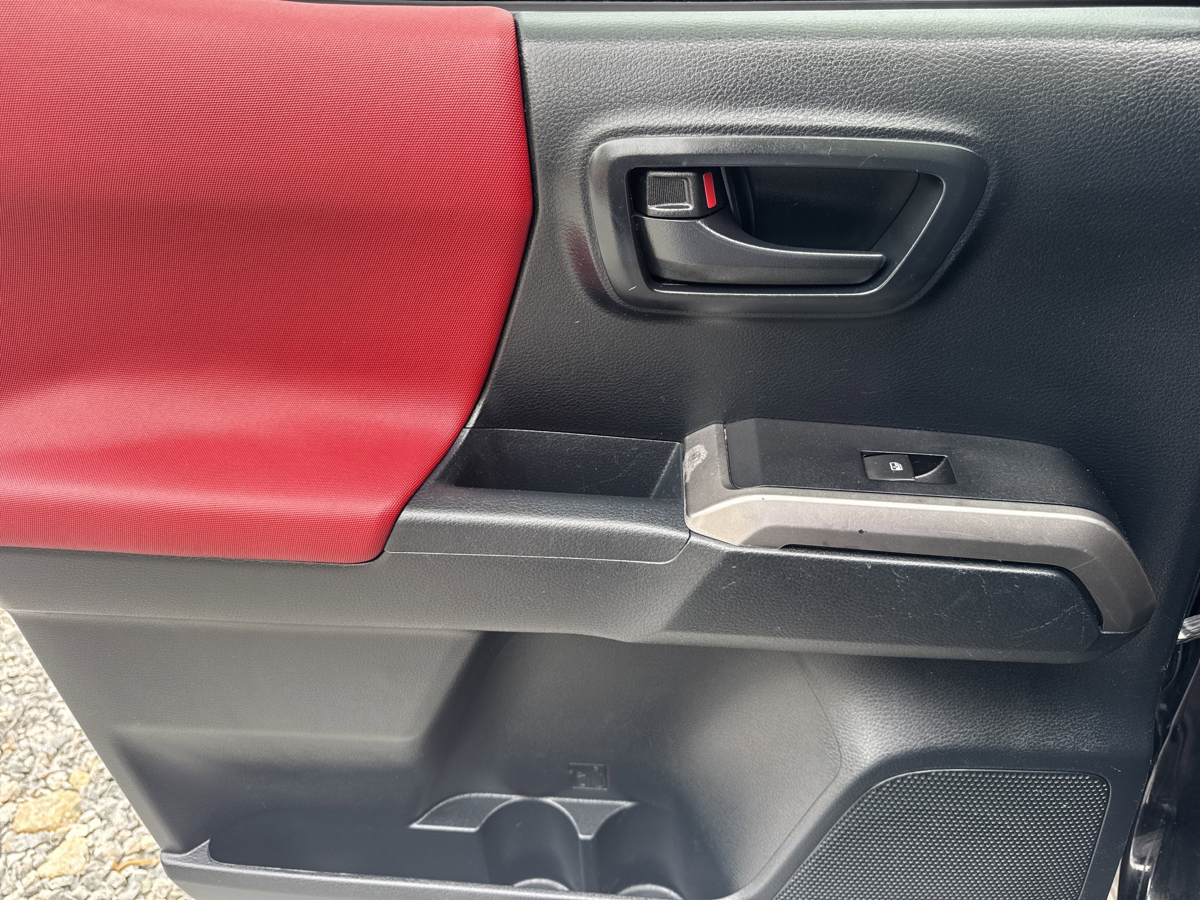 2016 Toyota Tacoma SR5