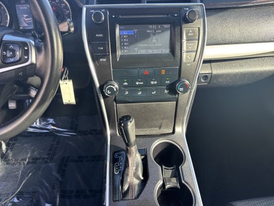 2015 Toyota Camry SE