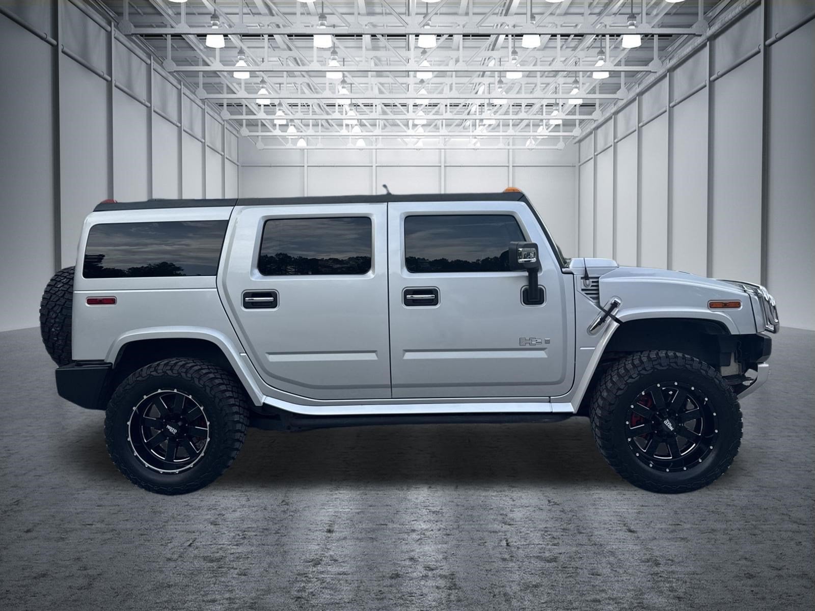 2009 HUMMER H2 SUV Luxury