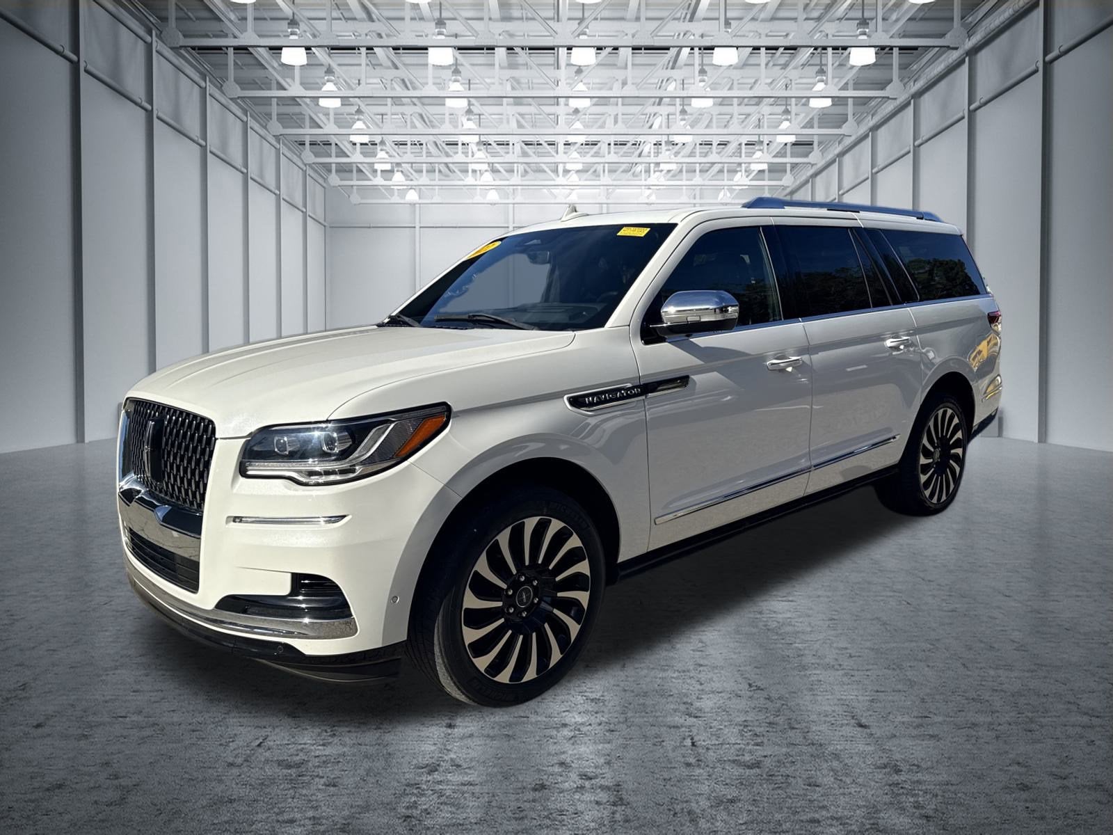 2022 Lincoln Navigator L Black Label