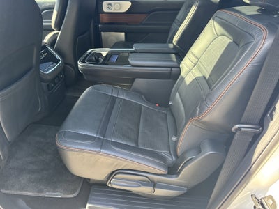 2022 Lincoln Navigator L Black Label