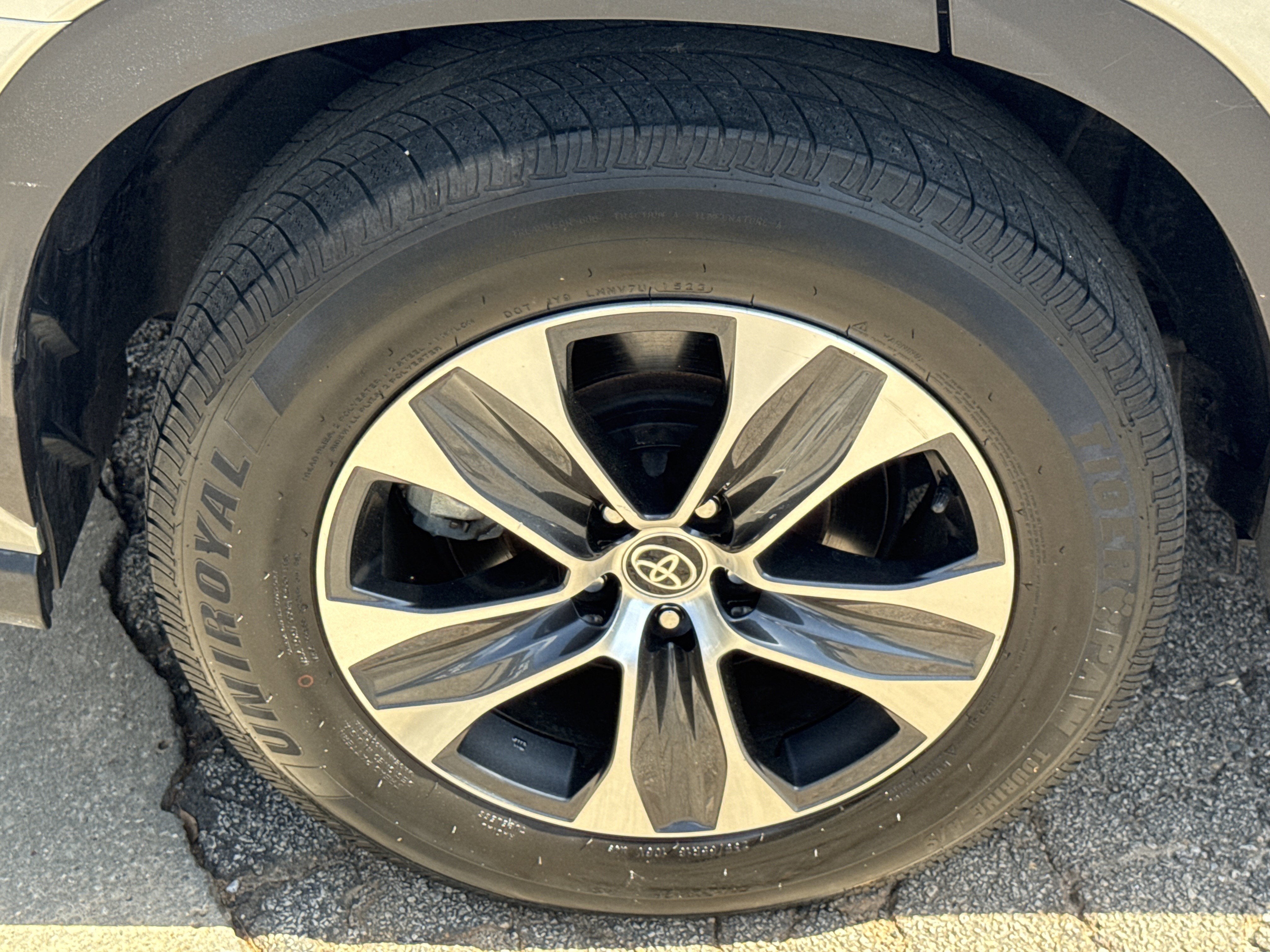 2022 Toyota Highlander XLE