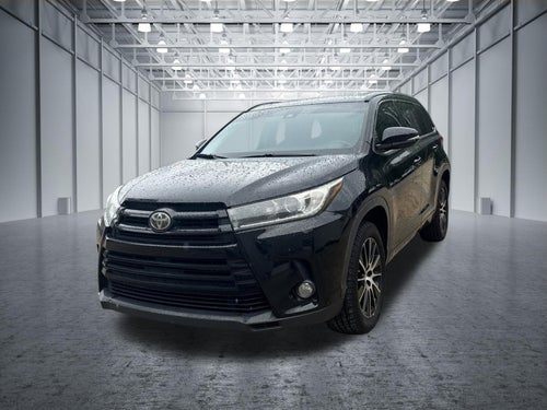 2017 Toyota Highlander SE