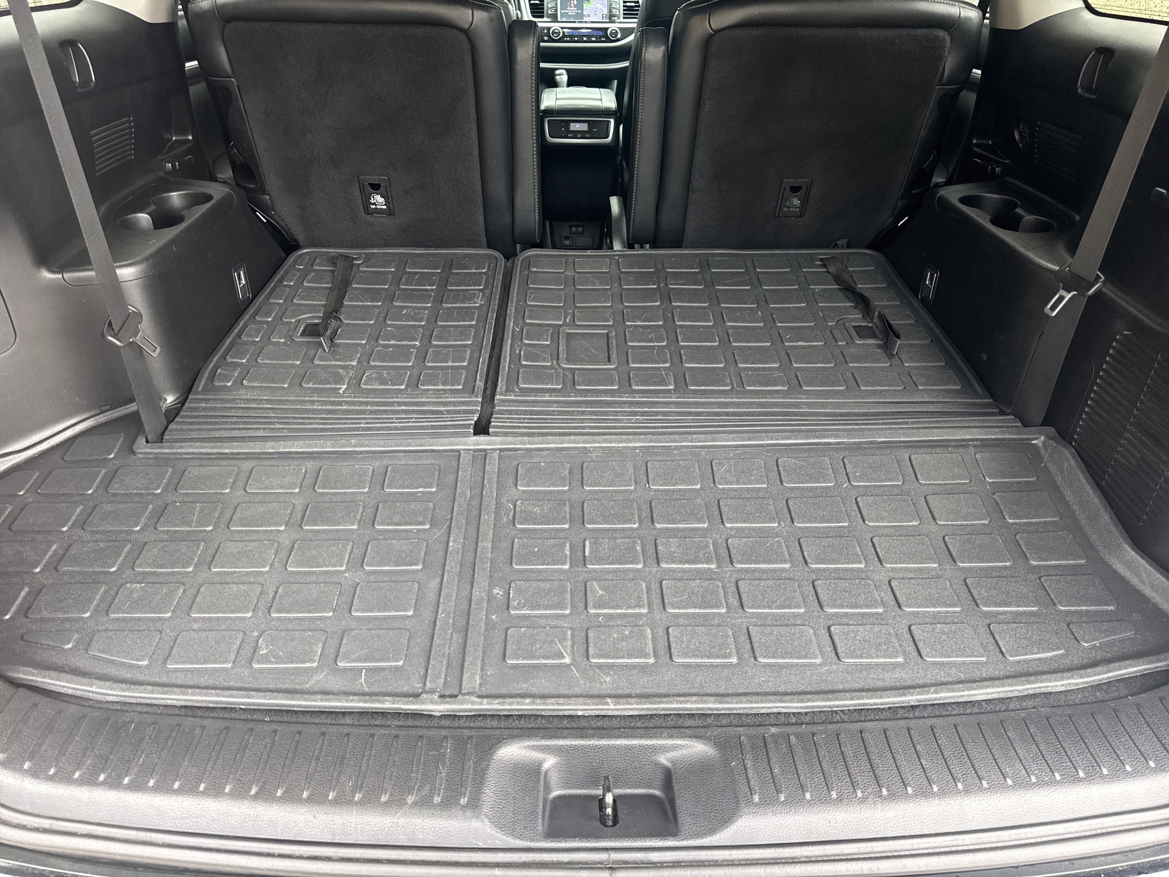 2017 Toyota Highlander SE
