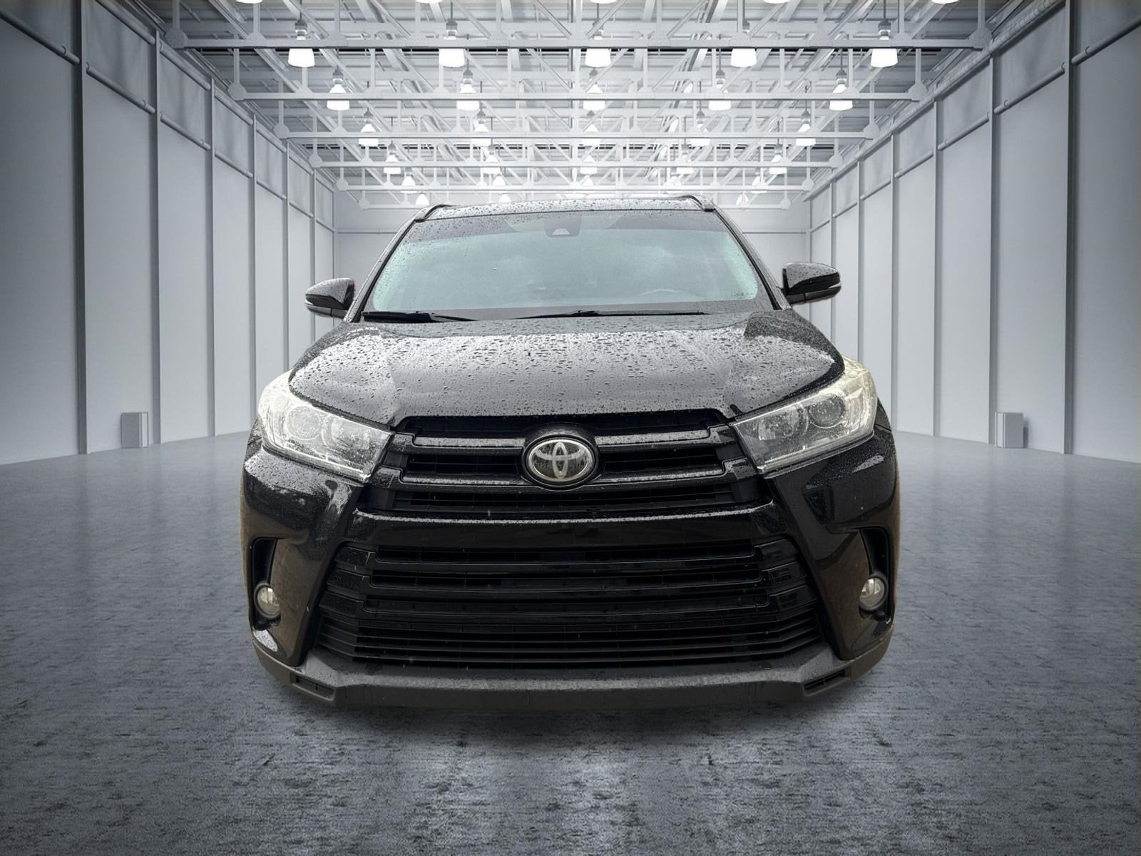 2017 Toyota Highlander SE