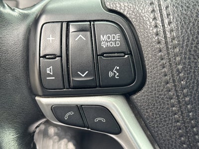 2017 Toyota Highlander SE