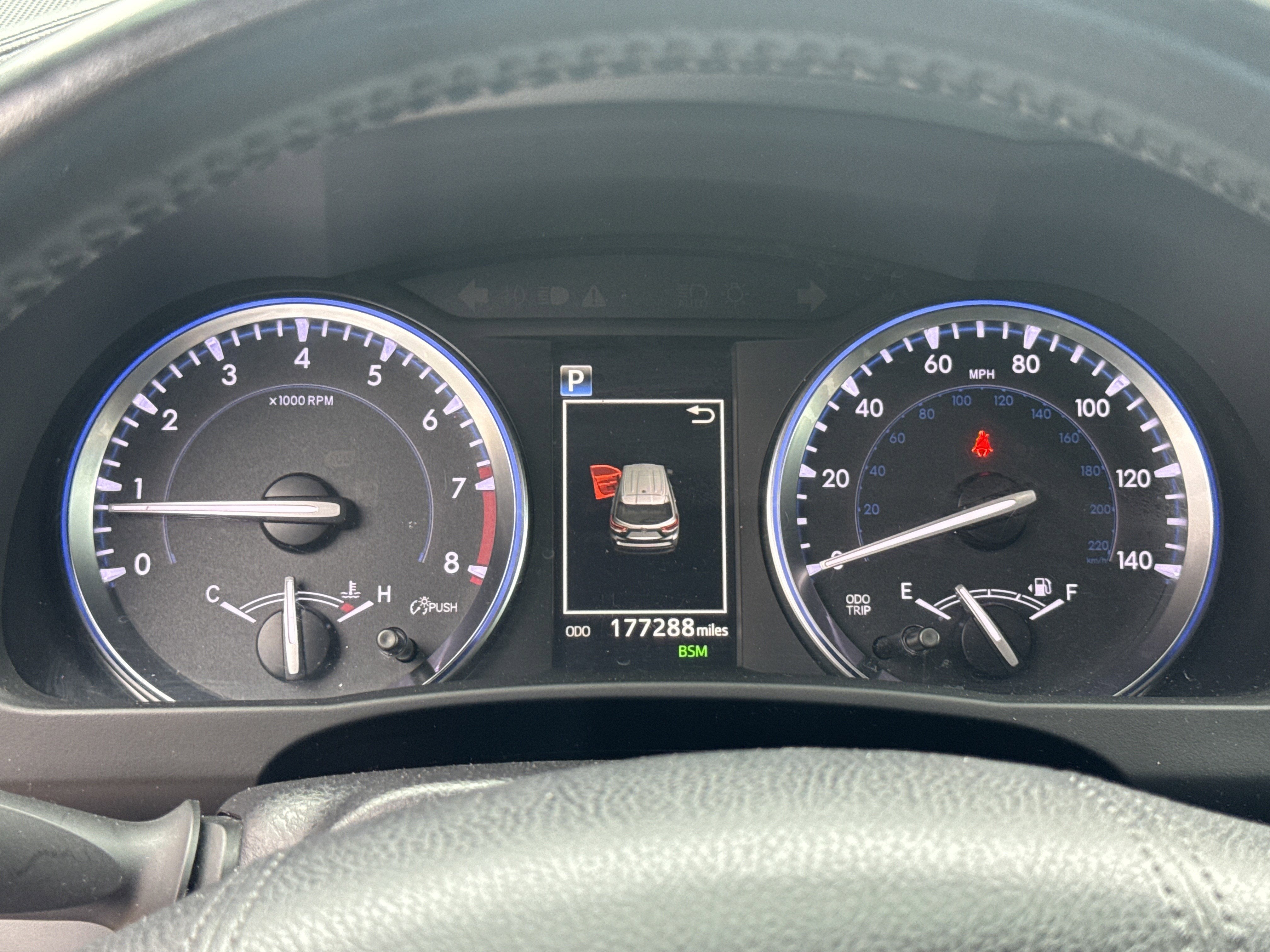 2017 Toyota Highlander SE