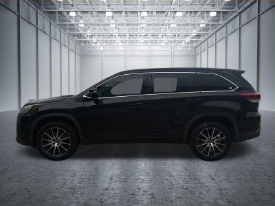 2017 Toyota Highlander SE