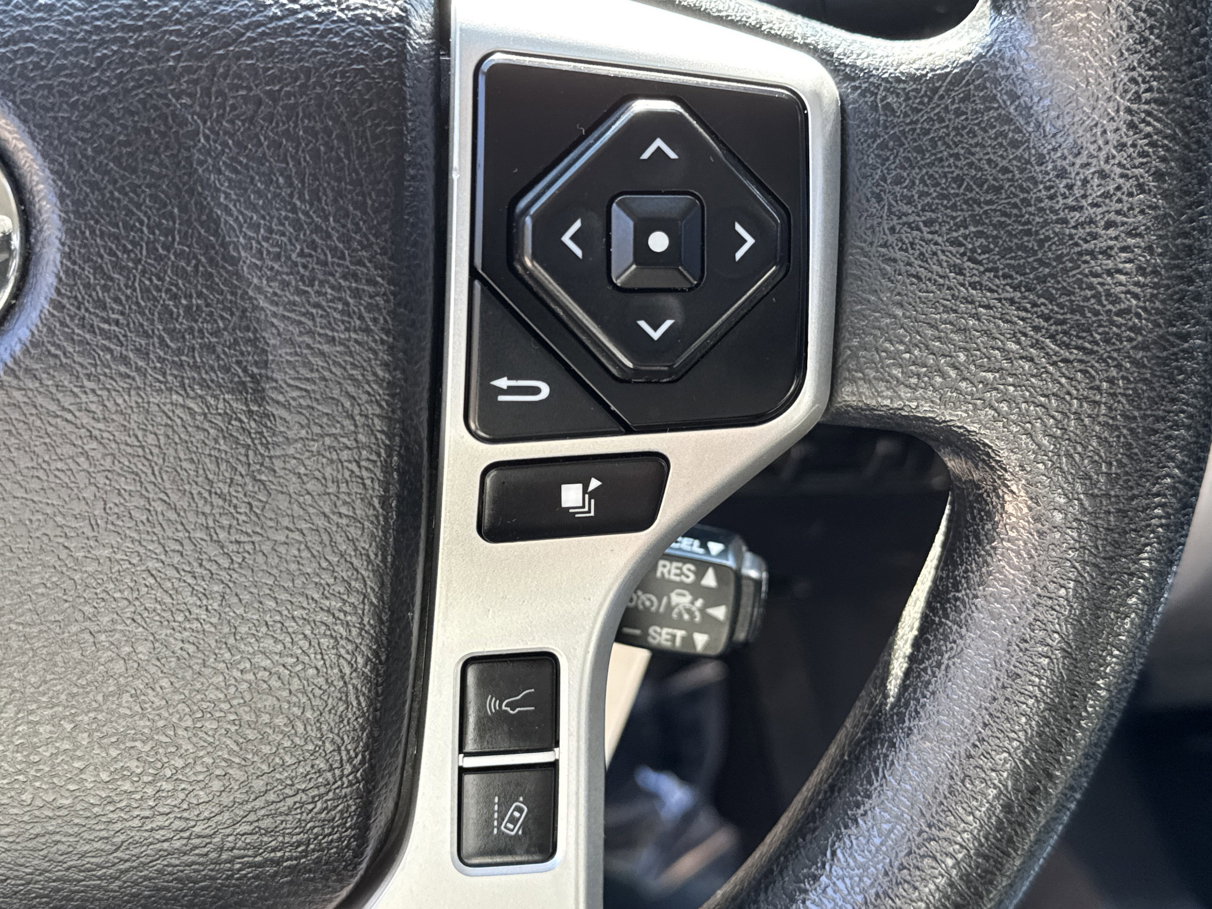 2021 Toyota Tundra 4WD SR5