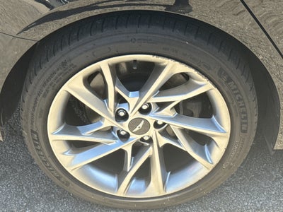 2022 Genesis G70 2.0T