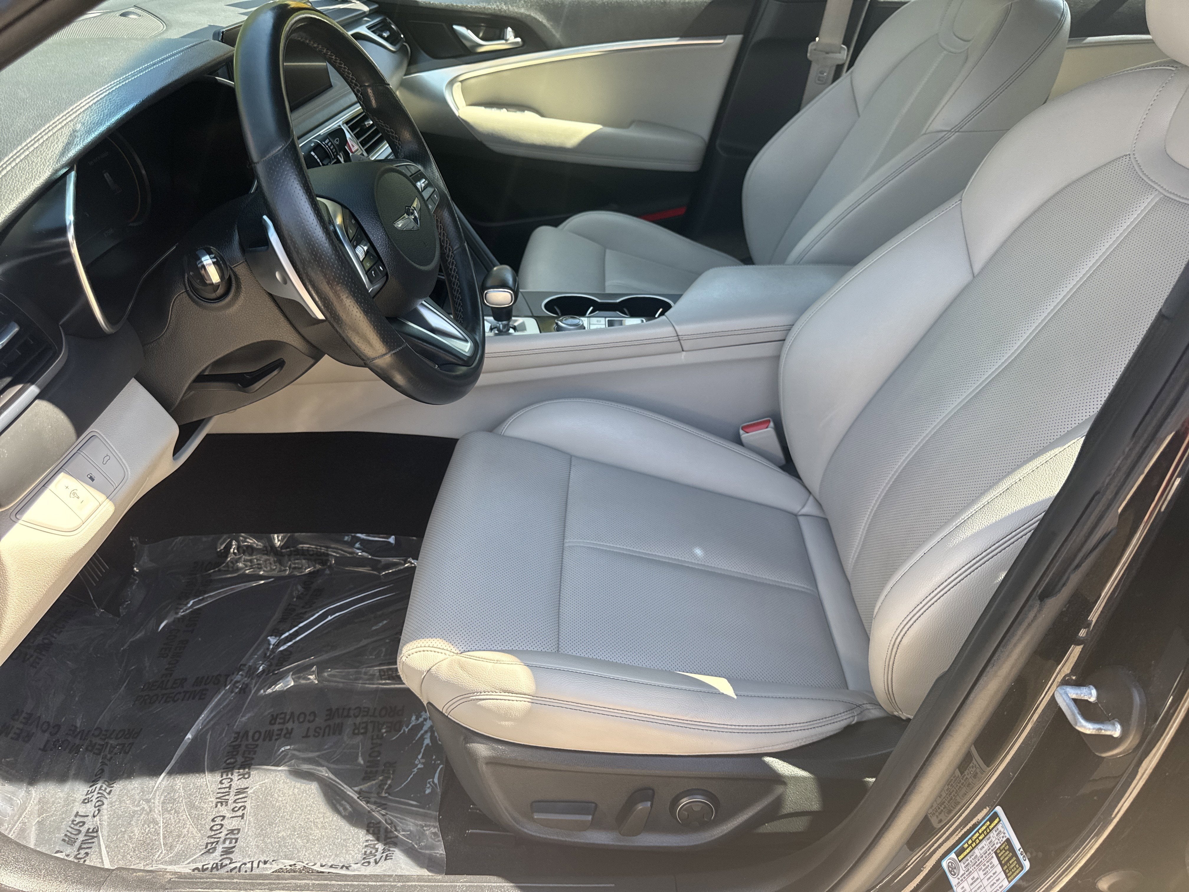 2022 Genesis G70 2.0T