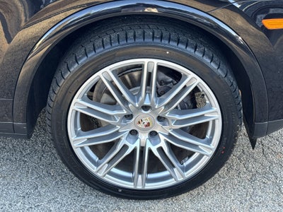 2017 Porsche Cayenne Base