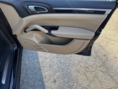 2017 Porsche Cayenne Base