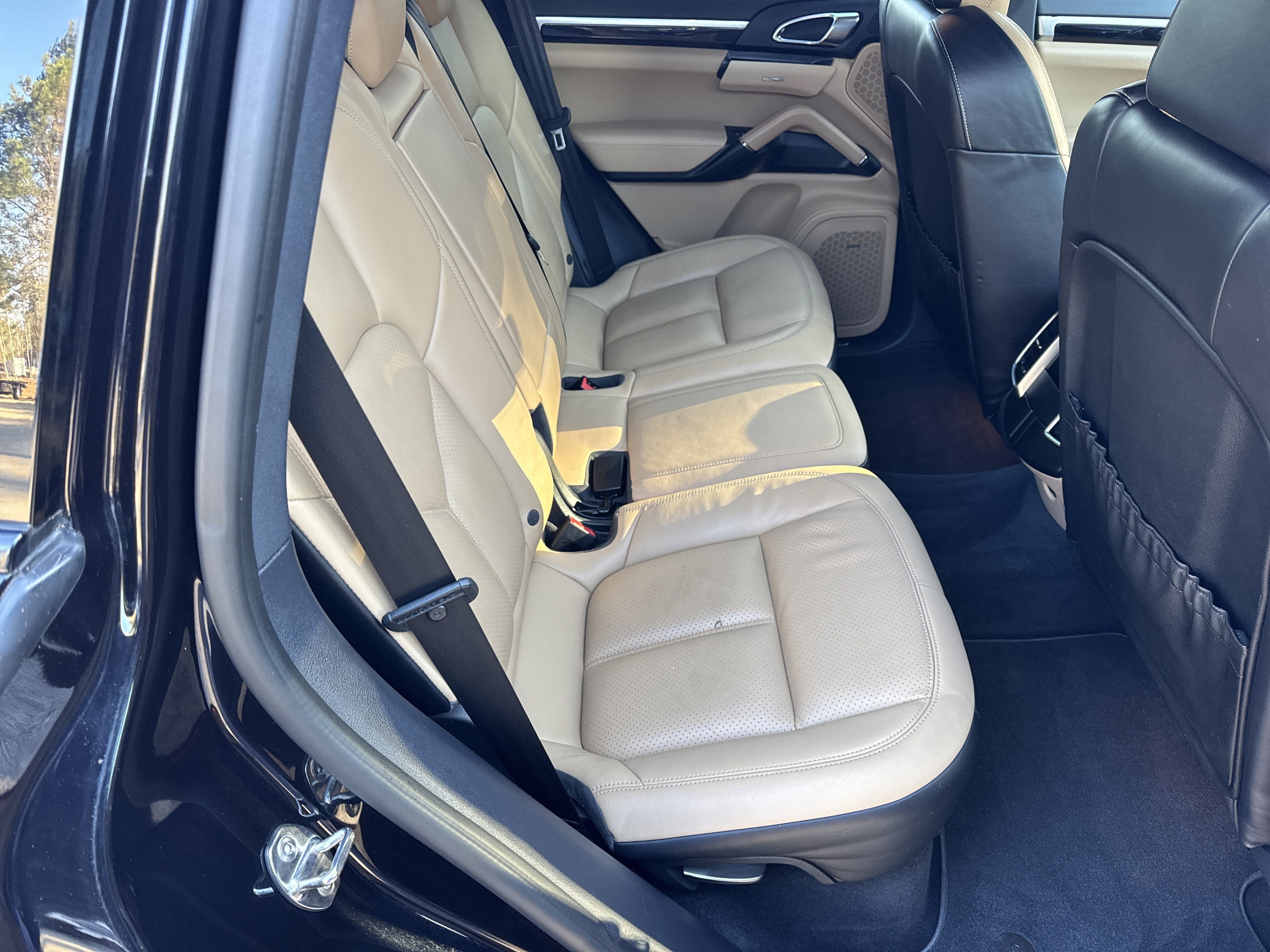 2017 Porsche Cayenne Base