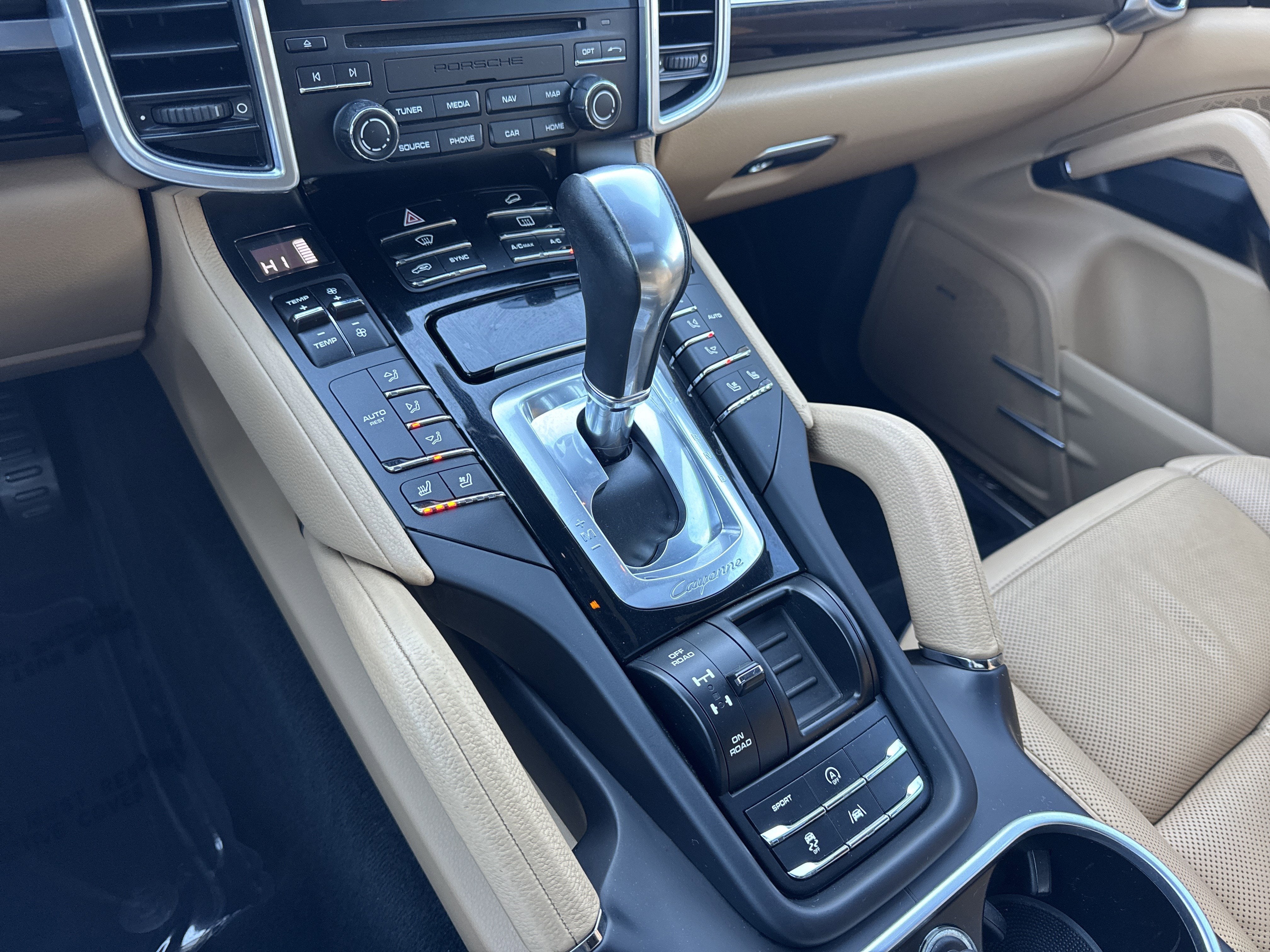 2017 Porsche Cayenne Base