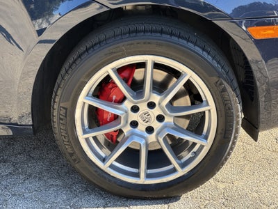 2018 Porsche Macan Turbo