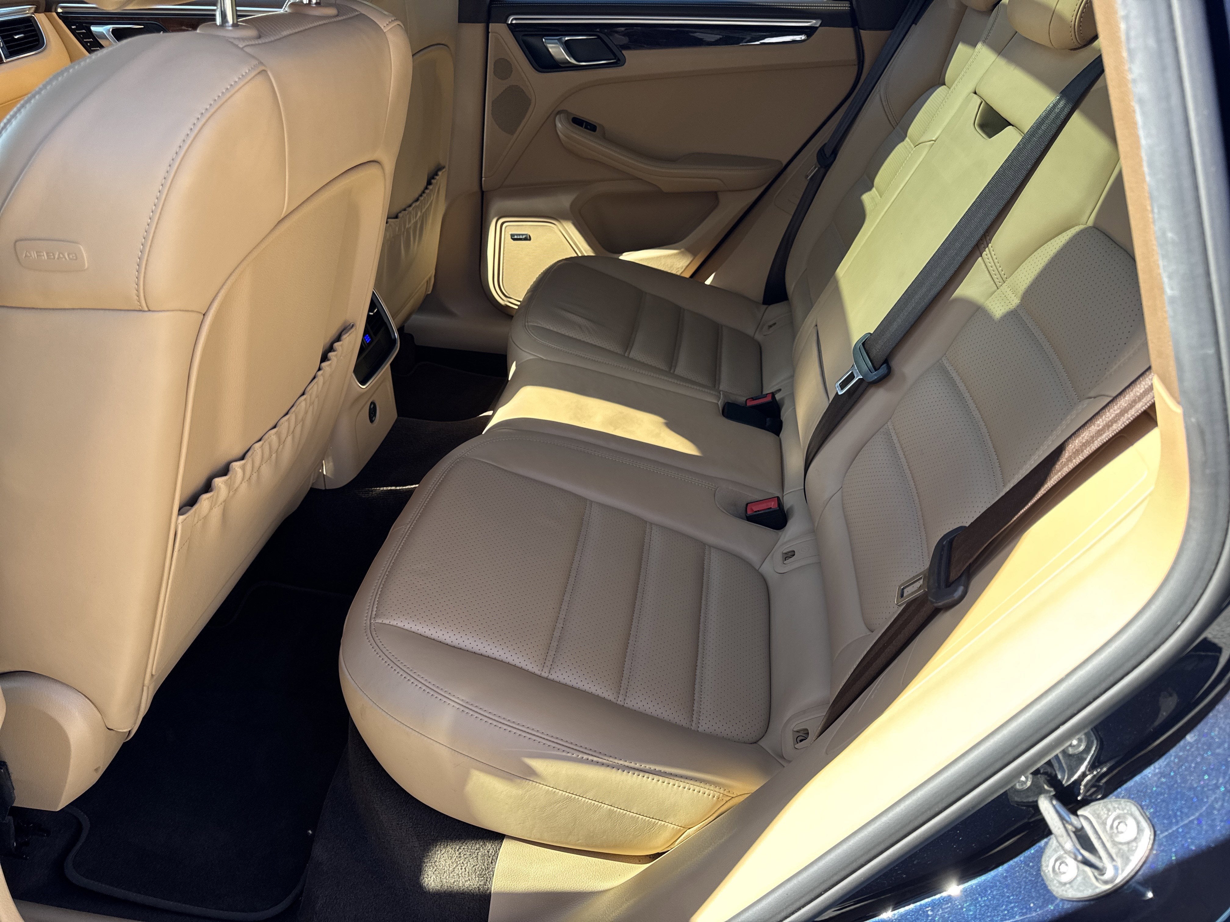 2018 Porsche Macan Turbo