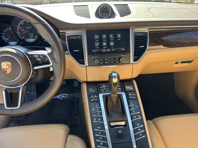 2018 Porsche Macan Turbo