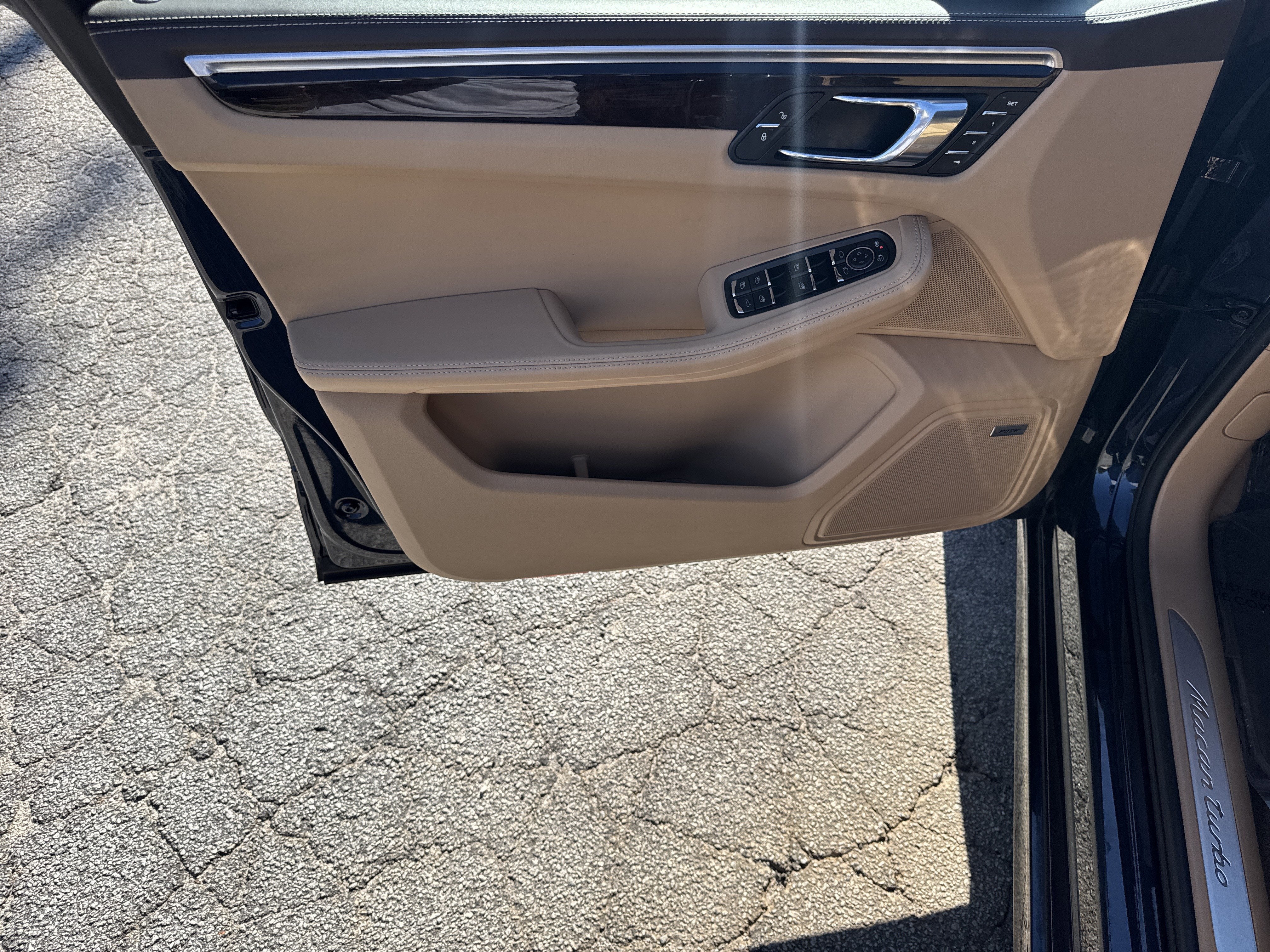 2018 Porsche Macan Turbo